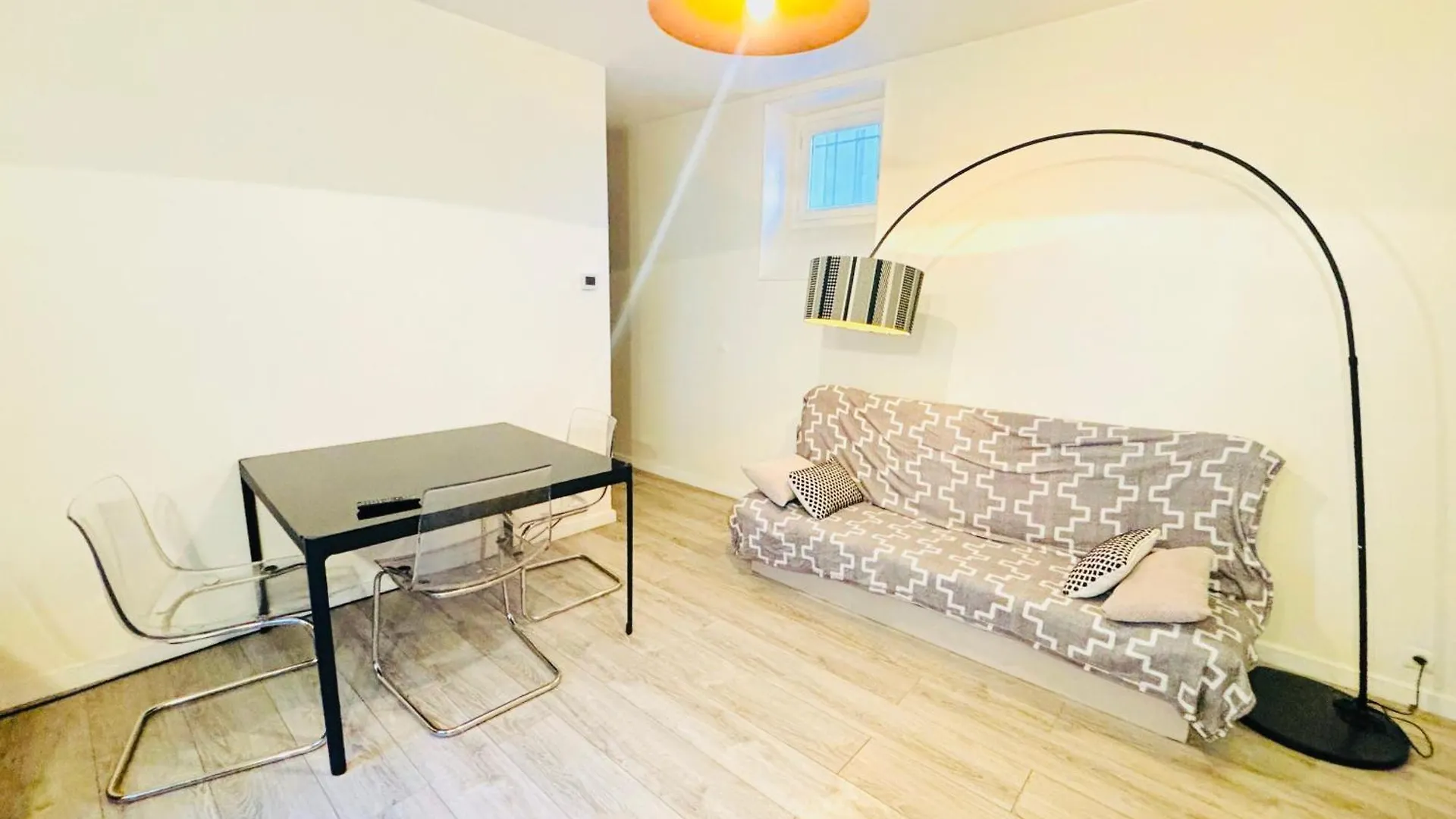 Appartement Tour Eiffel Alesia פריז 0*,  צרפת